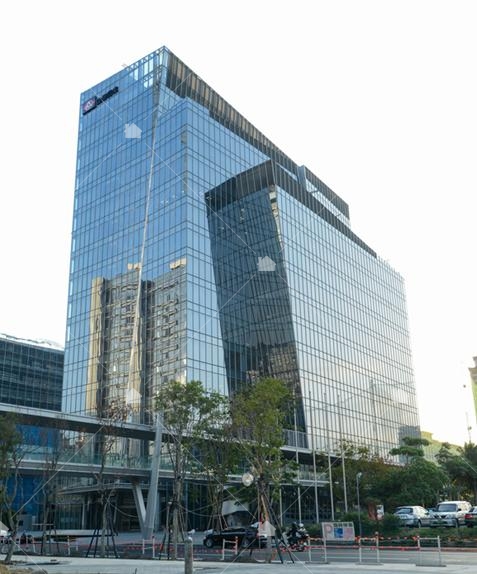 全聯實業辦公大樓 ( 台北 / 透明單銀低輻射強化複層玻璃 )